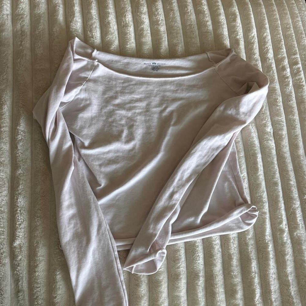 Brandy melville off the shoulder top